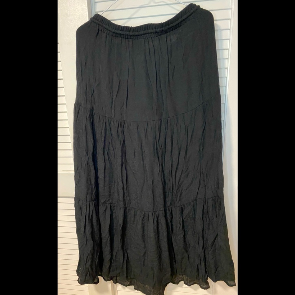 H&M Black “checkered” Skirt